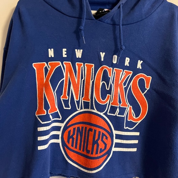 Cropped New York knicks hooded sweater - Picture 2 of 3